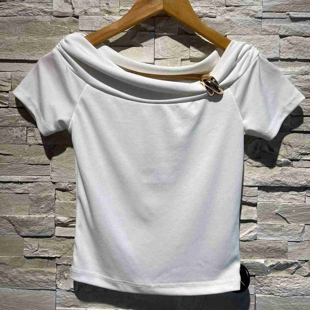 T-shirt grace