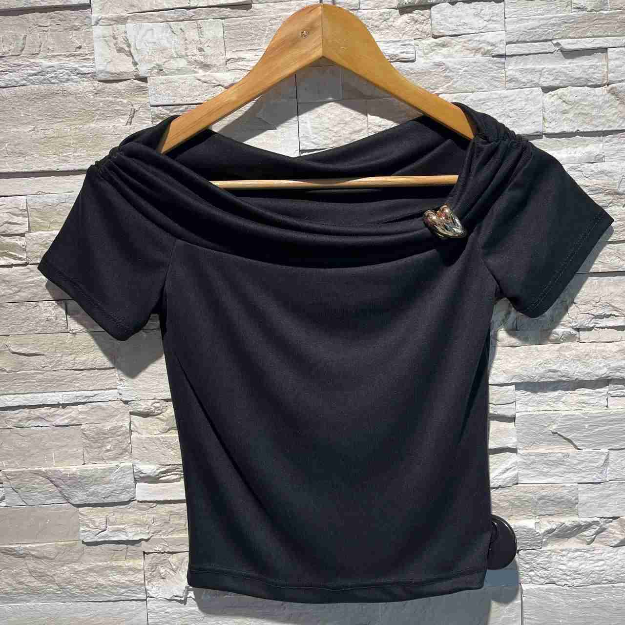 T-shirt grace
