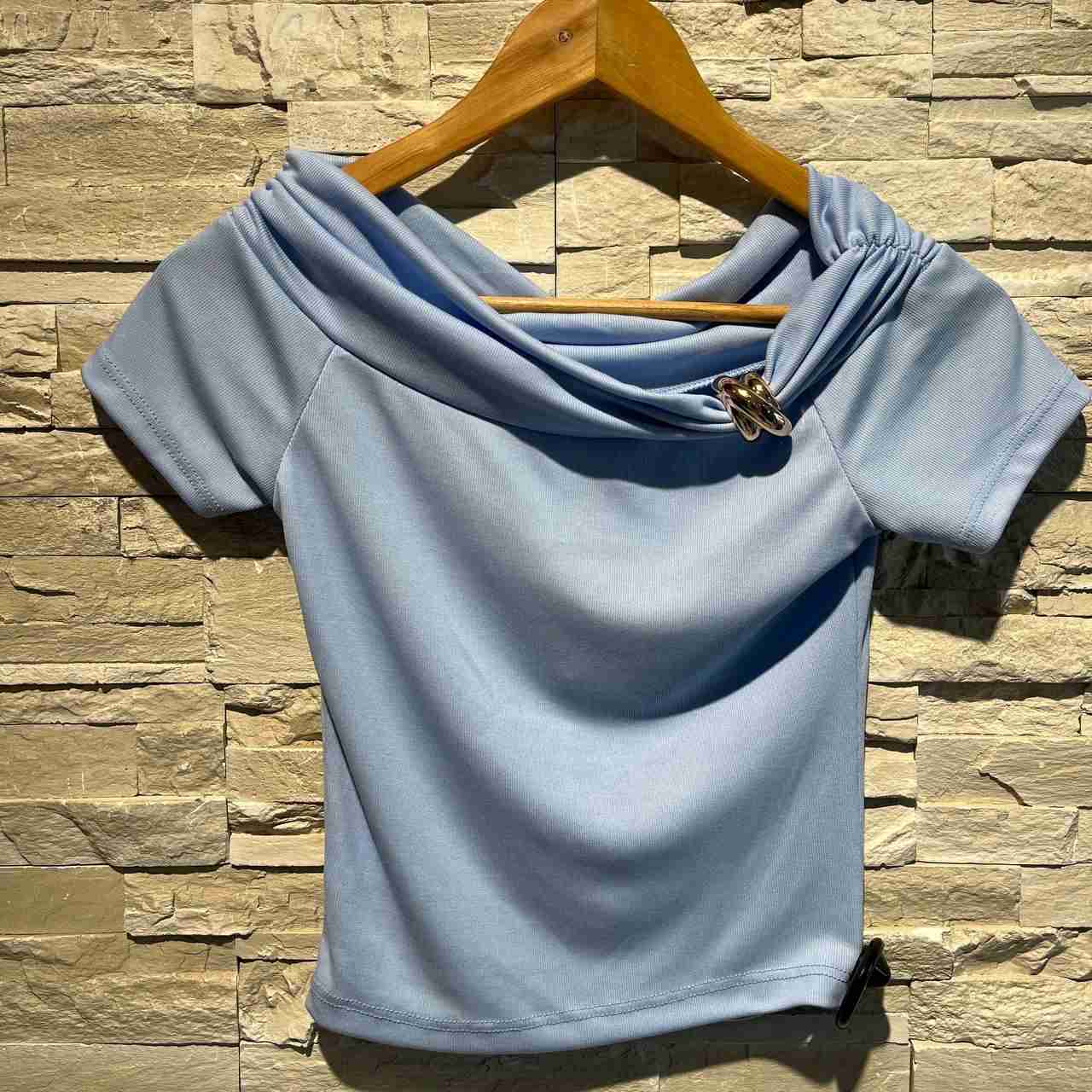 T-shirt grace