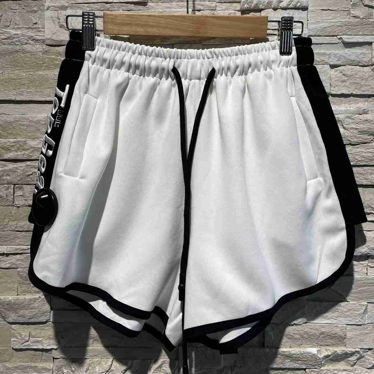 Shorts gear