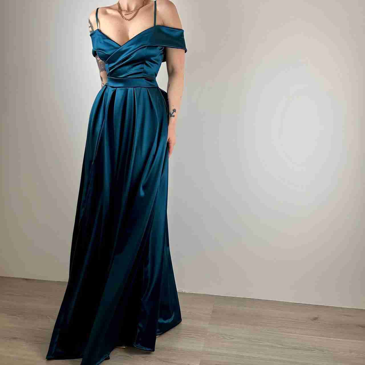 Abito bardot