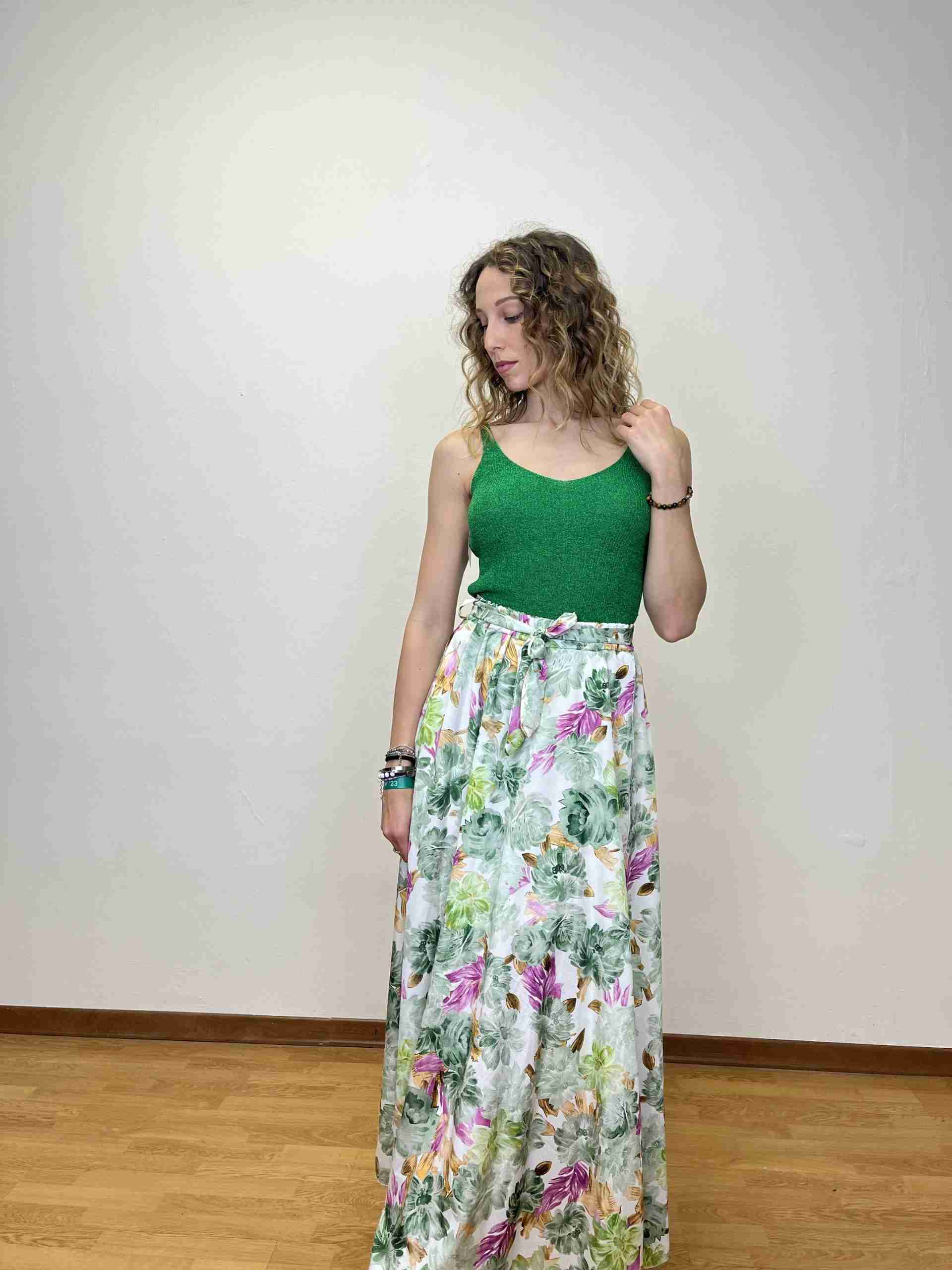 Gonna in fantasia floreale con spacco a portafoglio