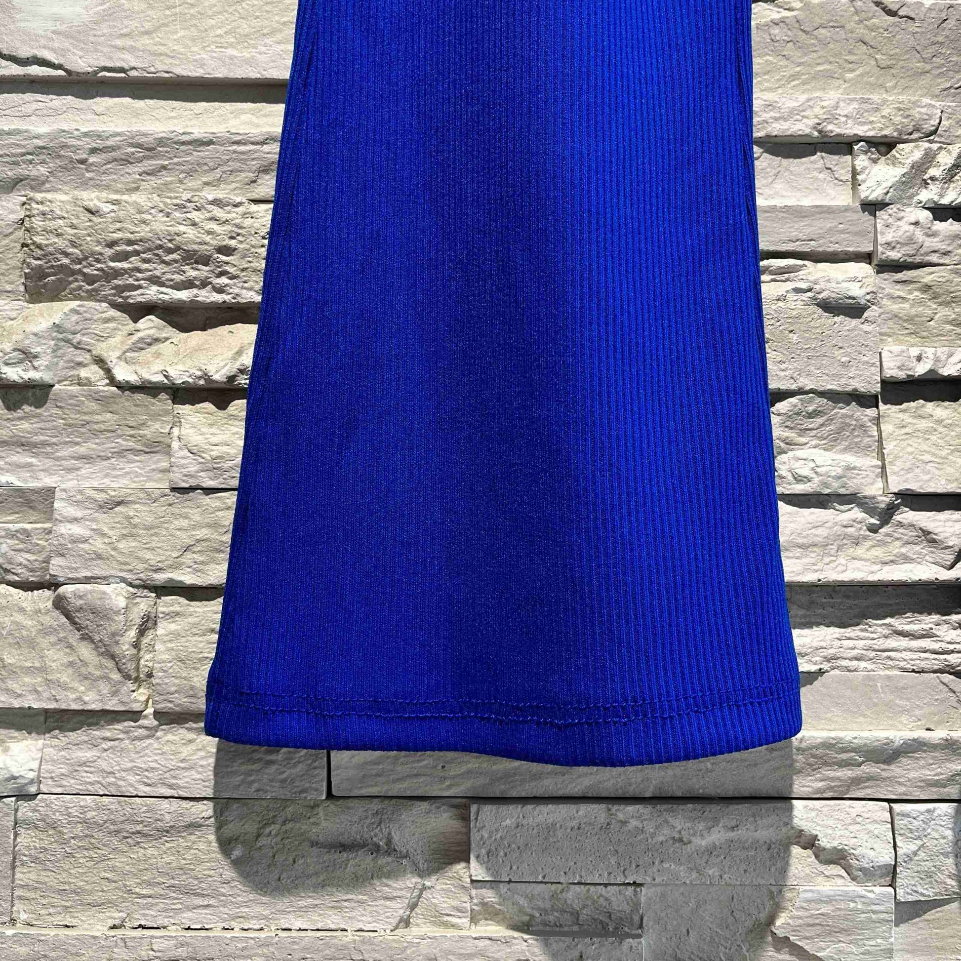 Pantaloni costine a zampa