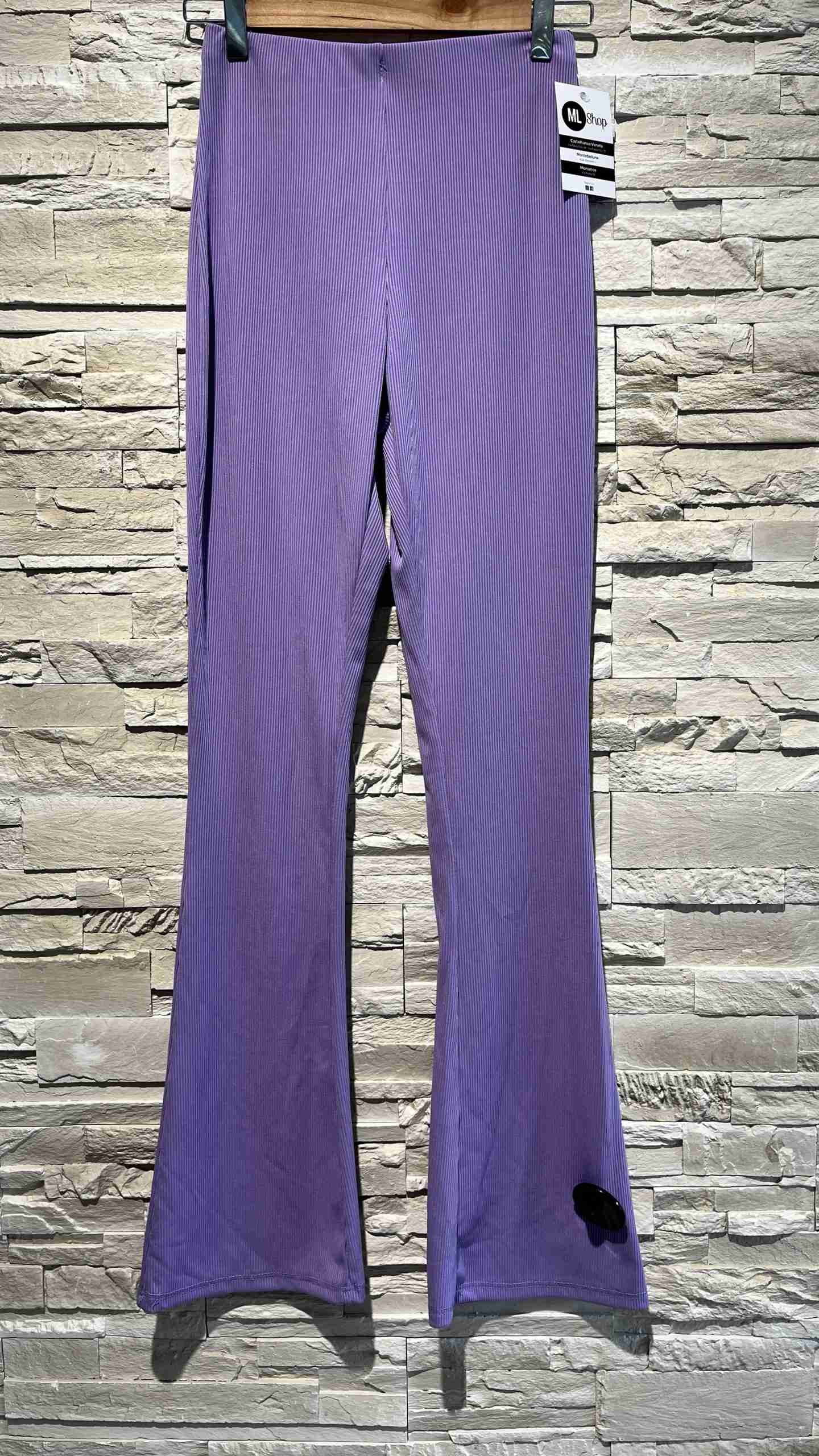 Pantaloni costine a zampa