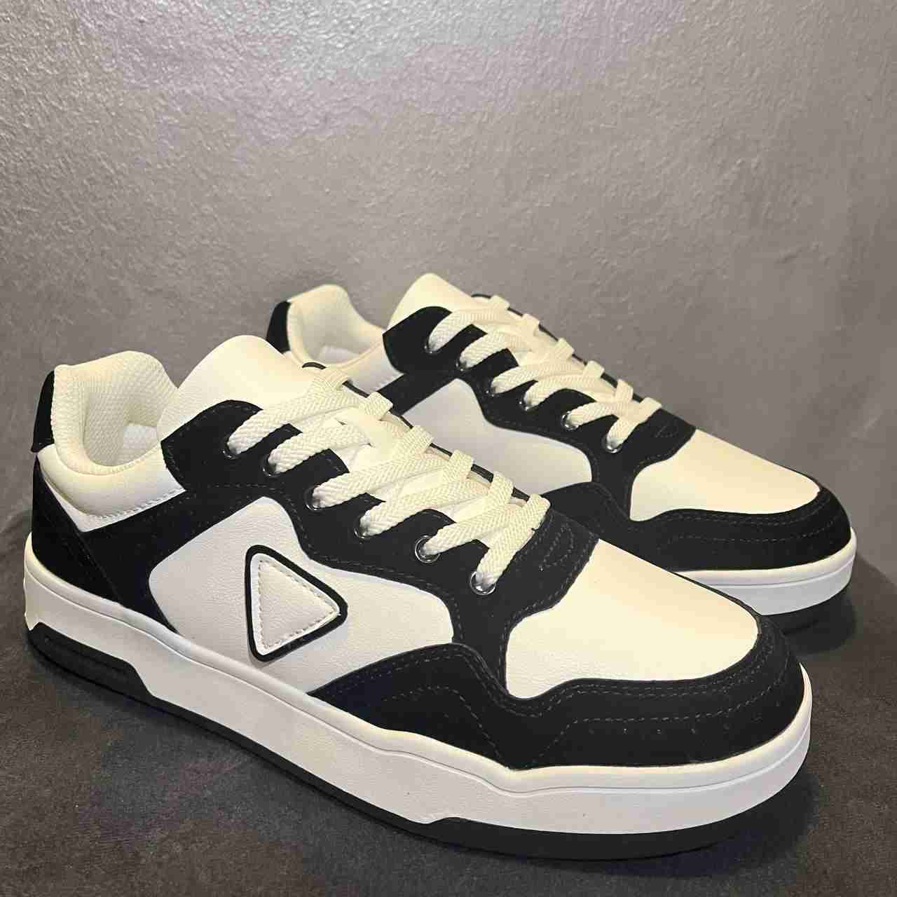 Scarpe neat