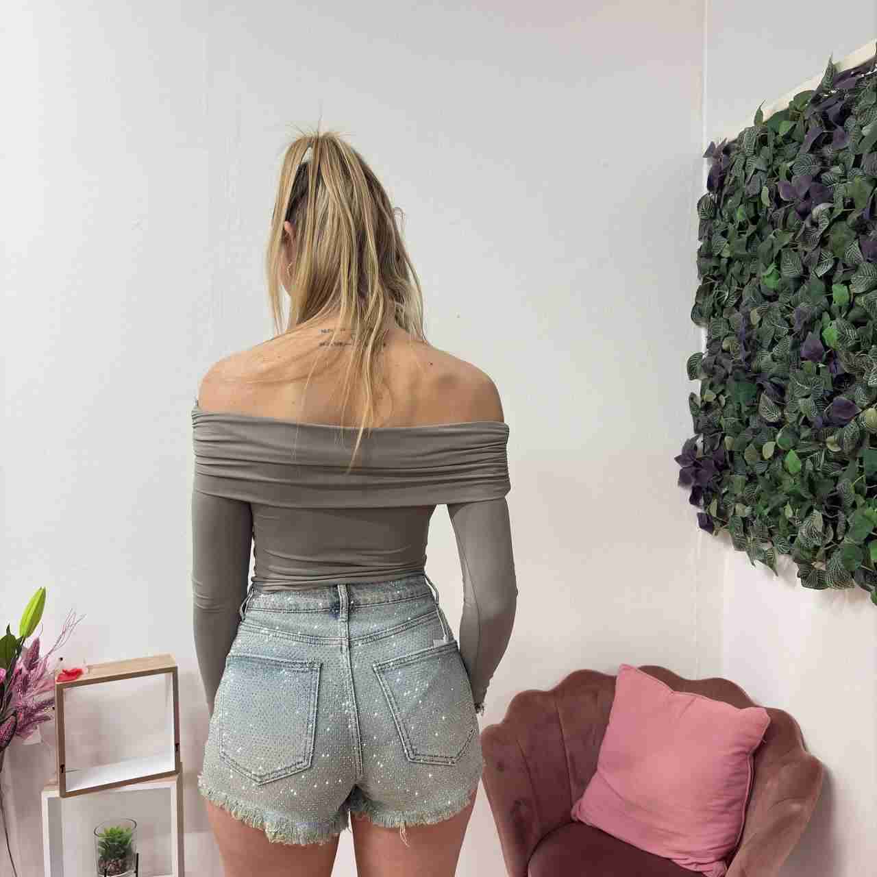 Body elysia