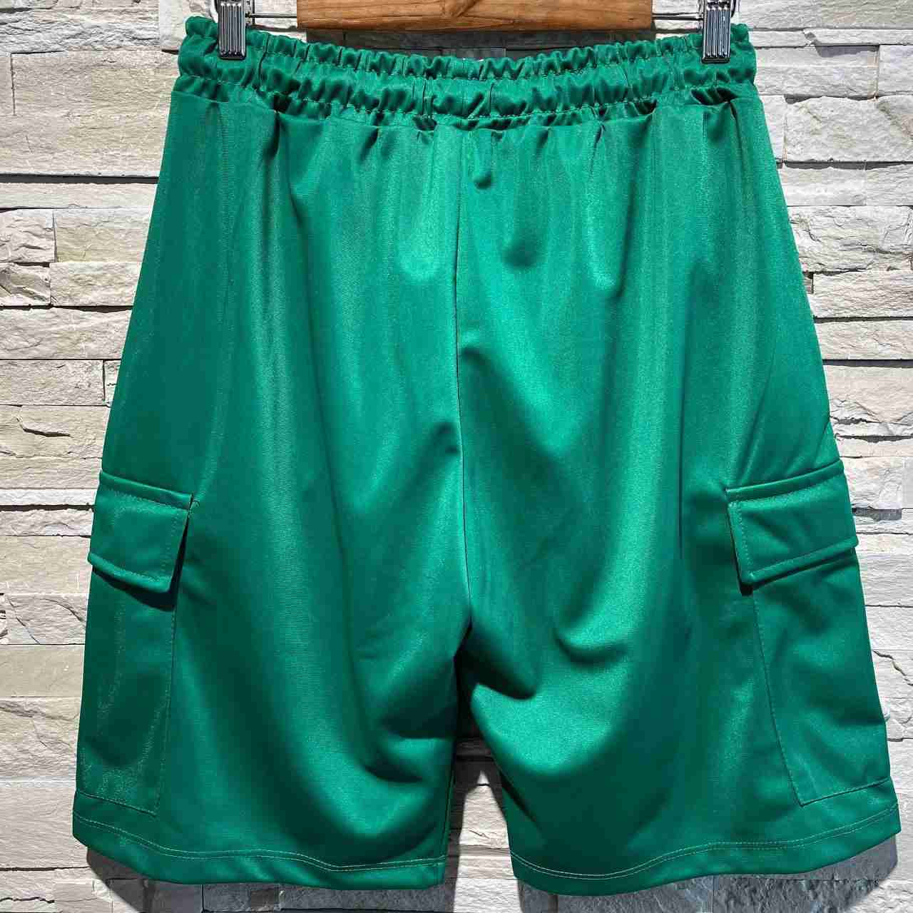 Pantaloncini tirat