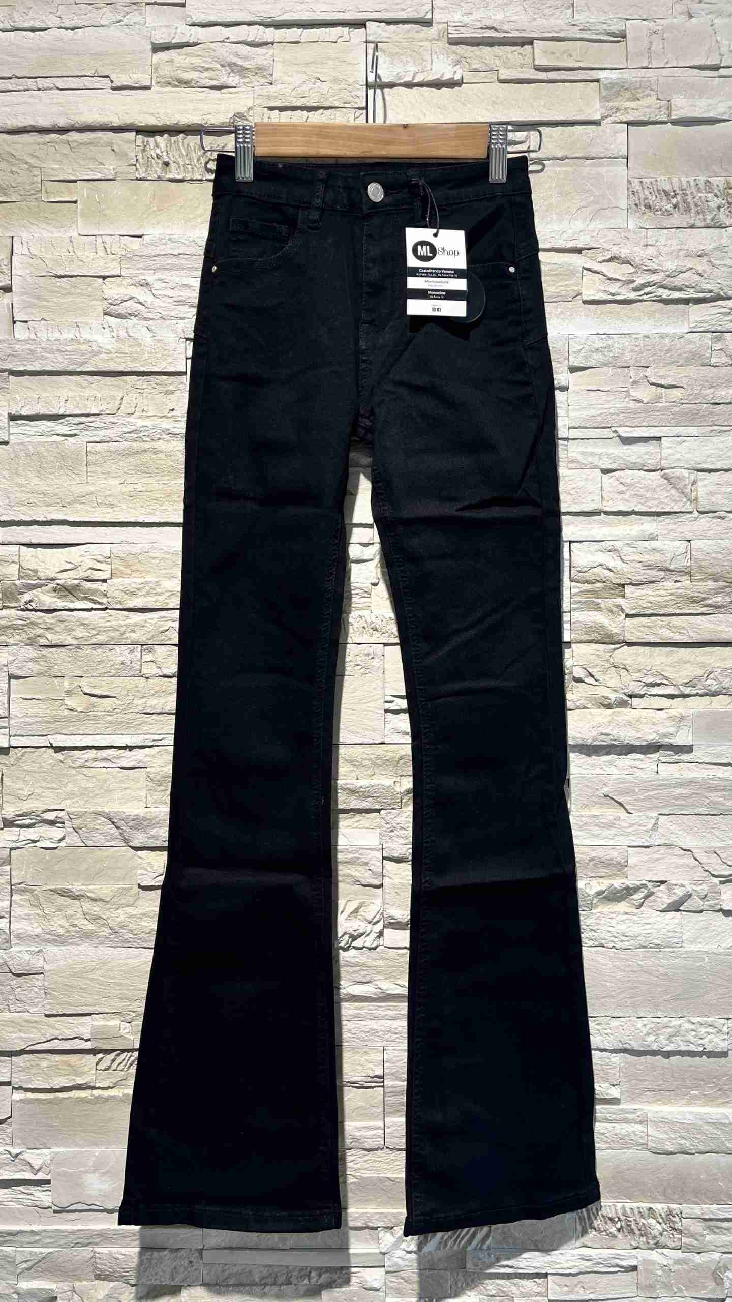 Jeans a zampa