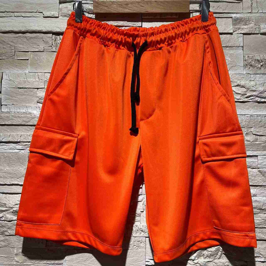 Pantaloncini tirat