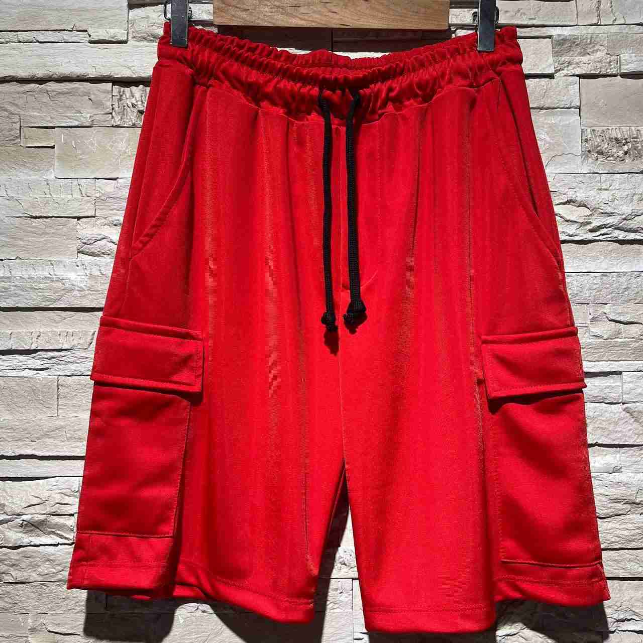 Pantaloncini tirat