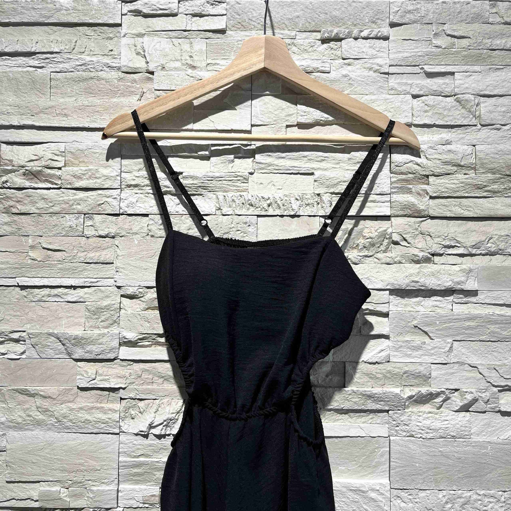 Tutina corta cut out