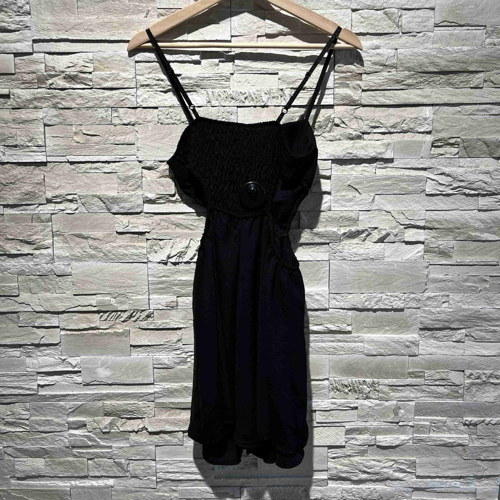 Tutina corta cut out