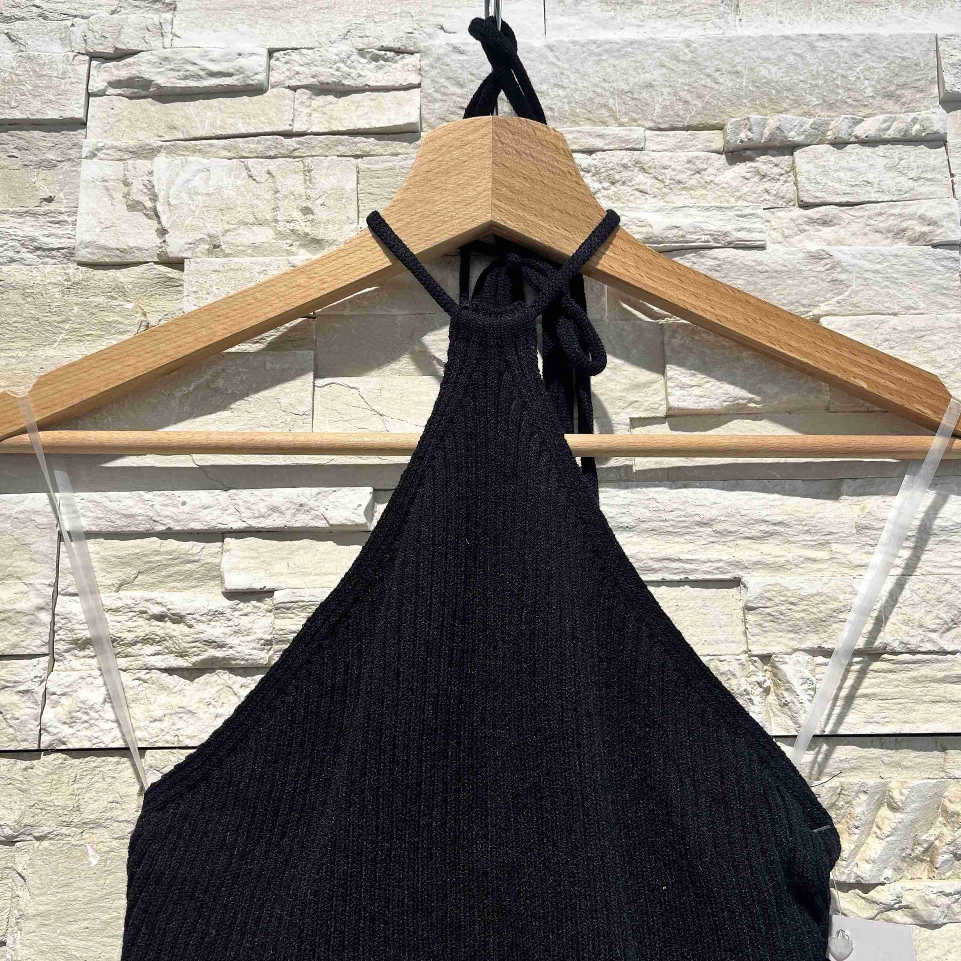 Top costine scollo all’americana
