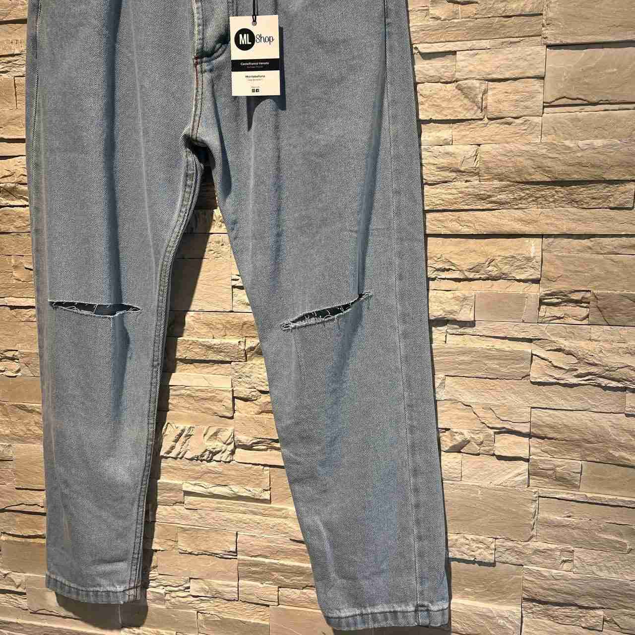 Jeans port