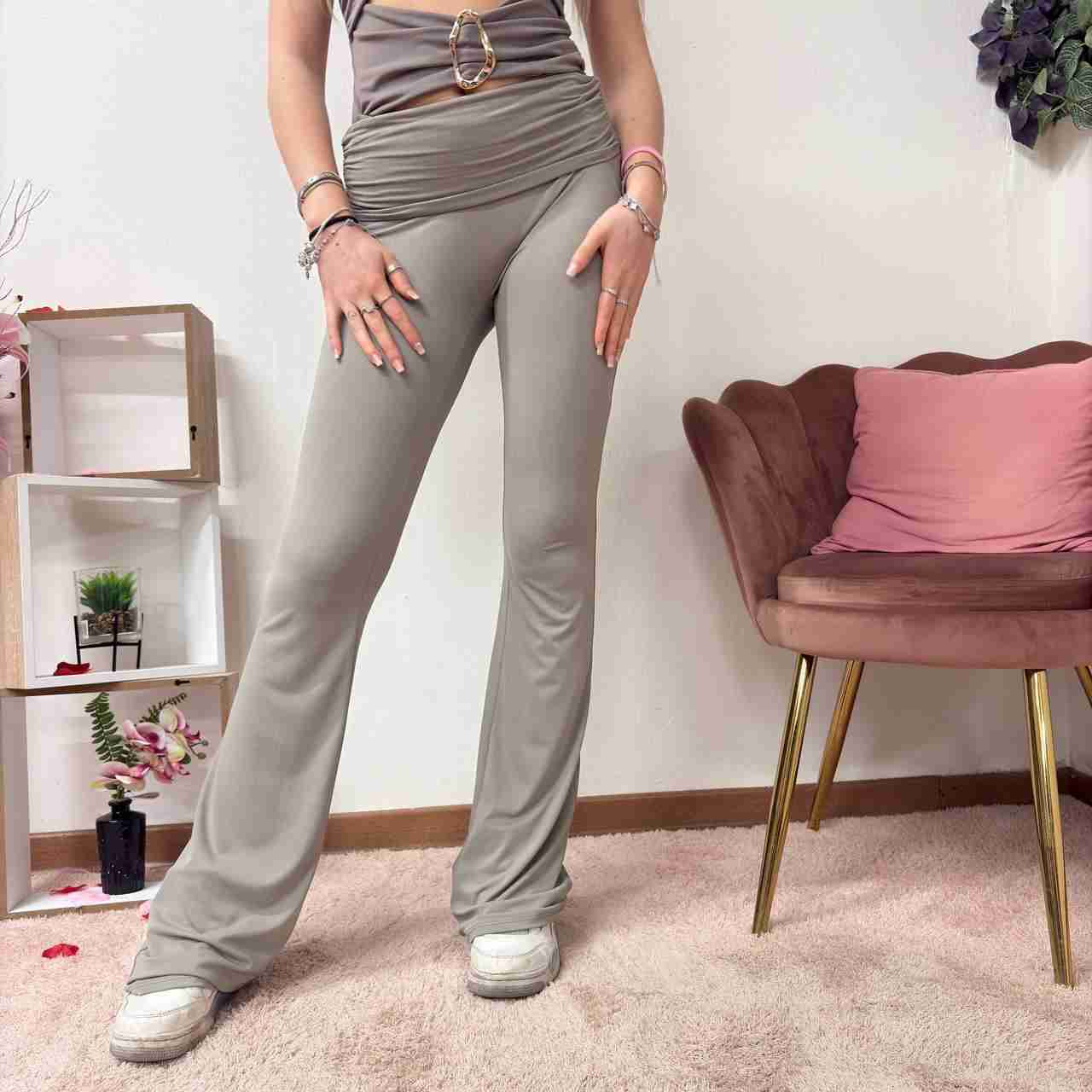 Pantaloni vitaflare