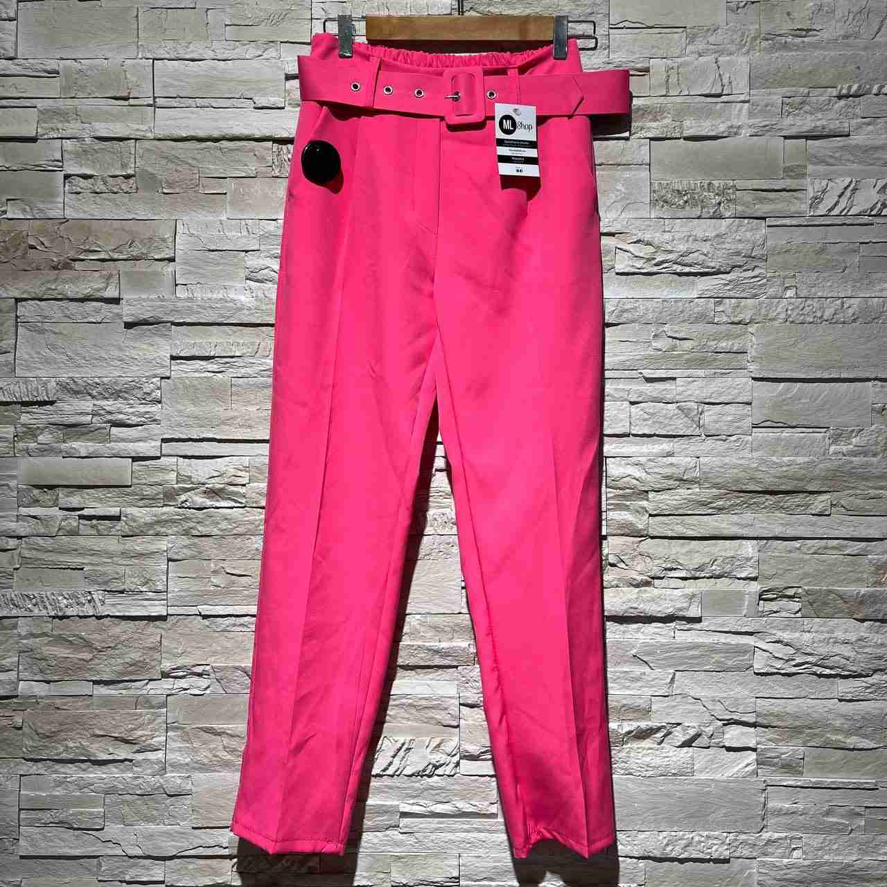 Pantaloni chinos con cinturino