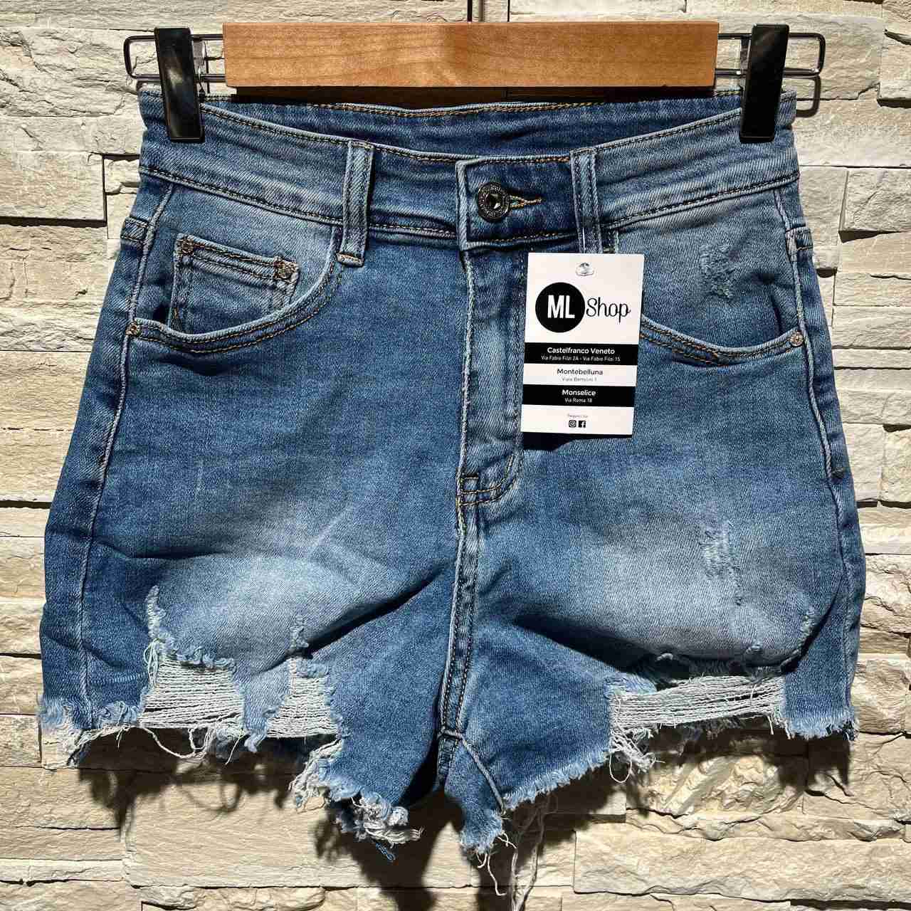 Shorts lisa