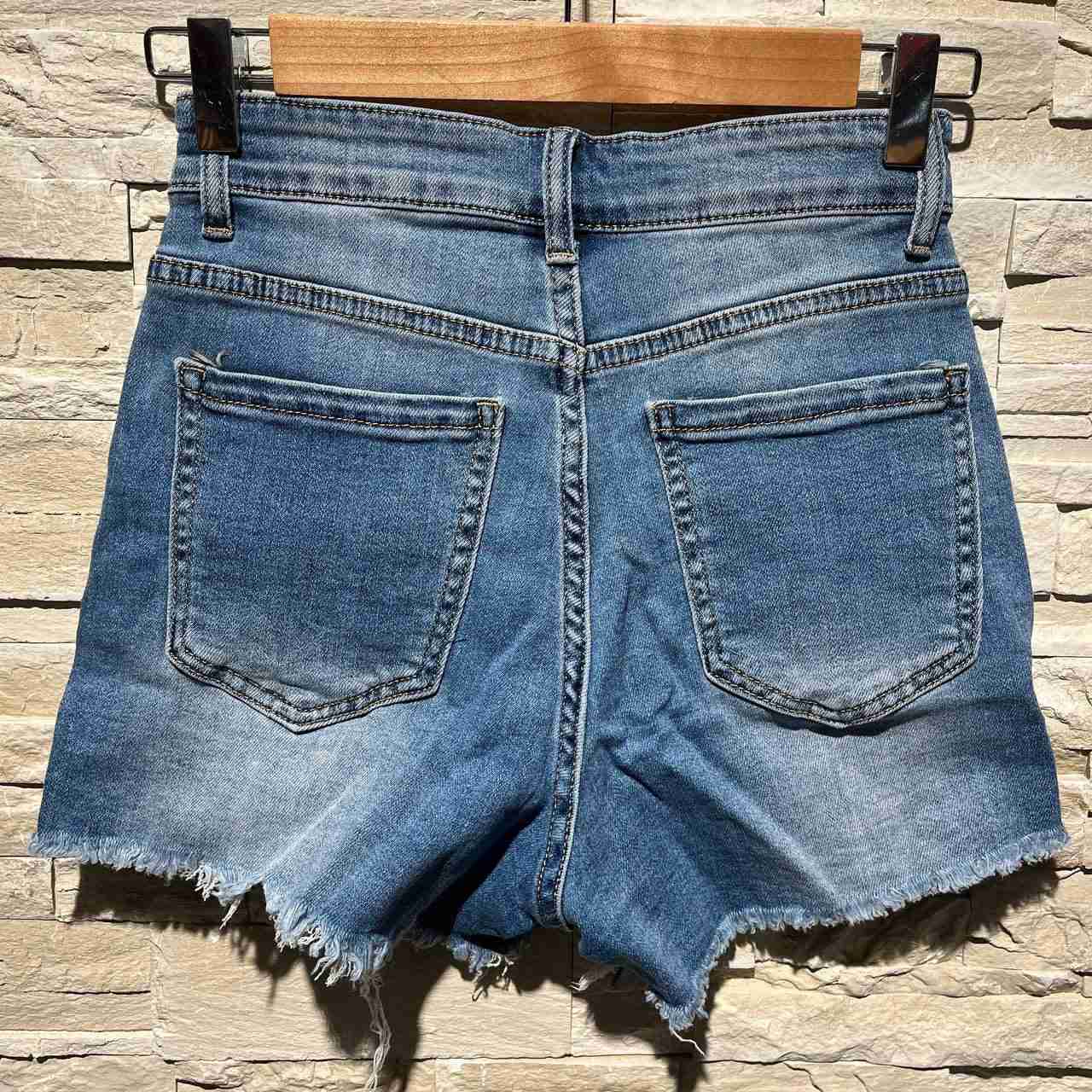 Shorts lisa