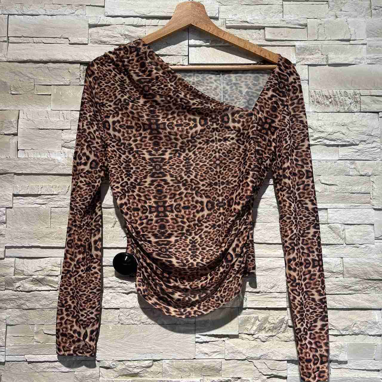 Top asymmetric safari