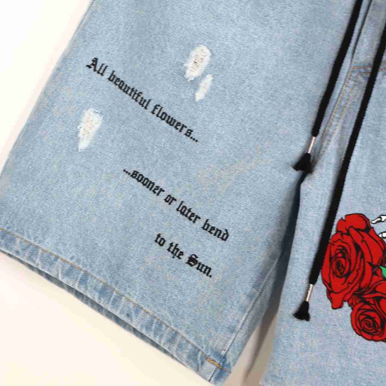 Pantaloncini all beautiful flowers