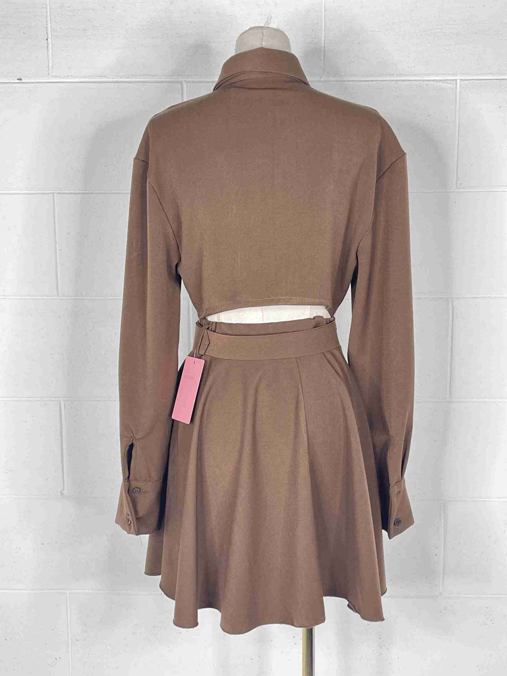 Camicia crop con cravatta