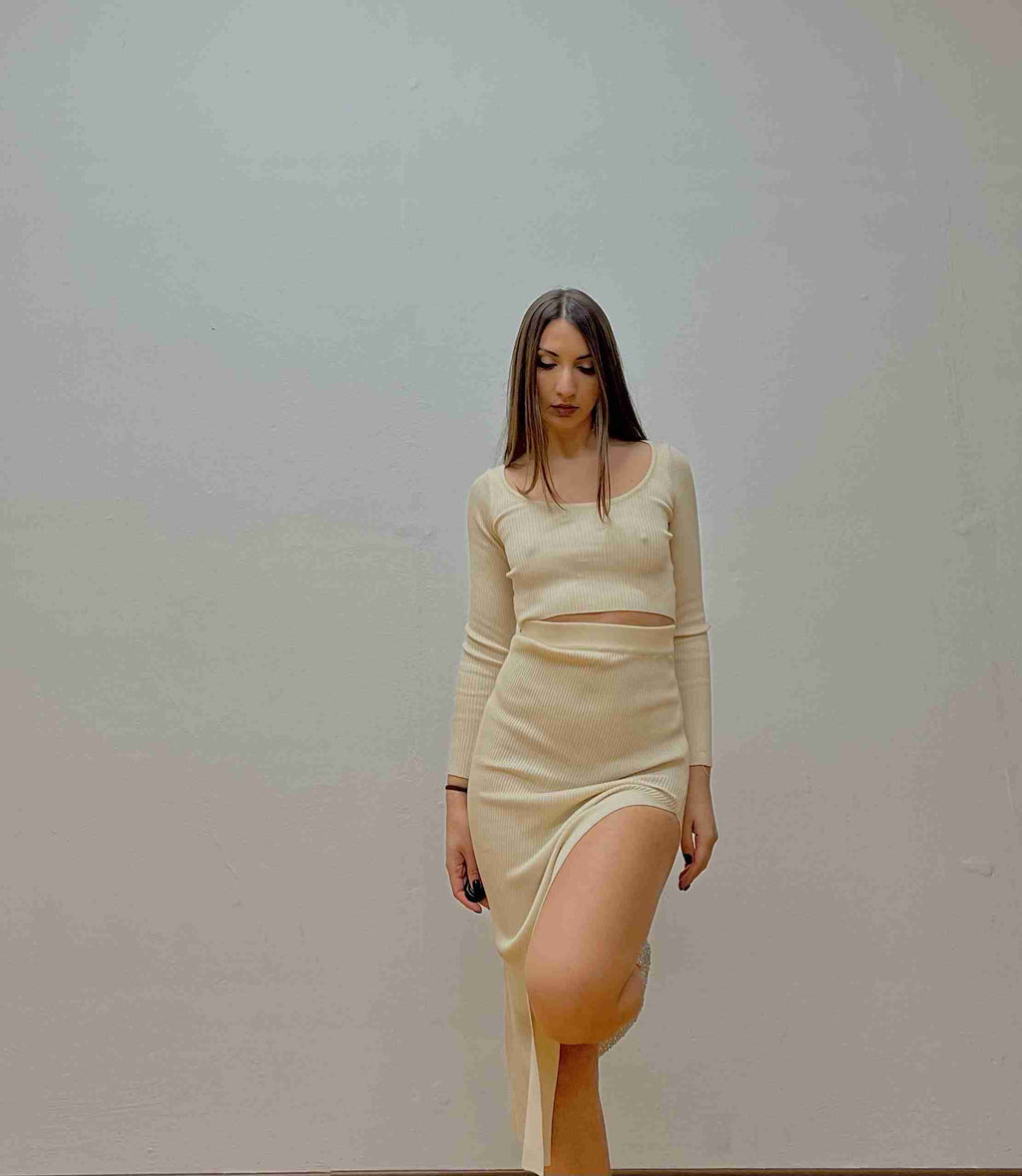 Coordinato primaverile maglioncino e gonna