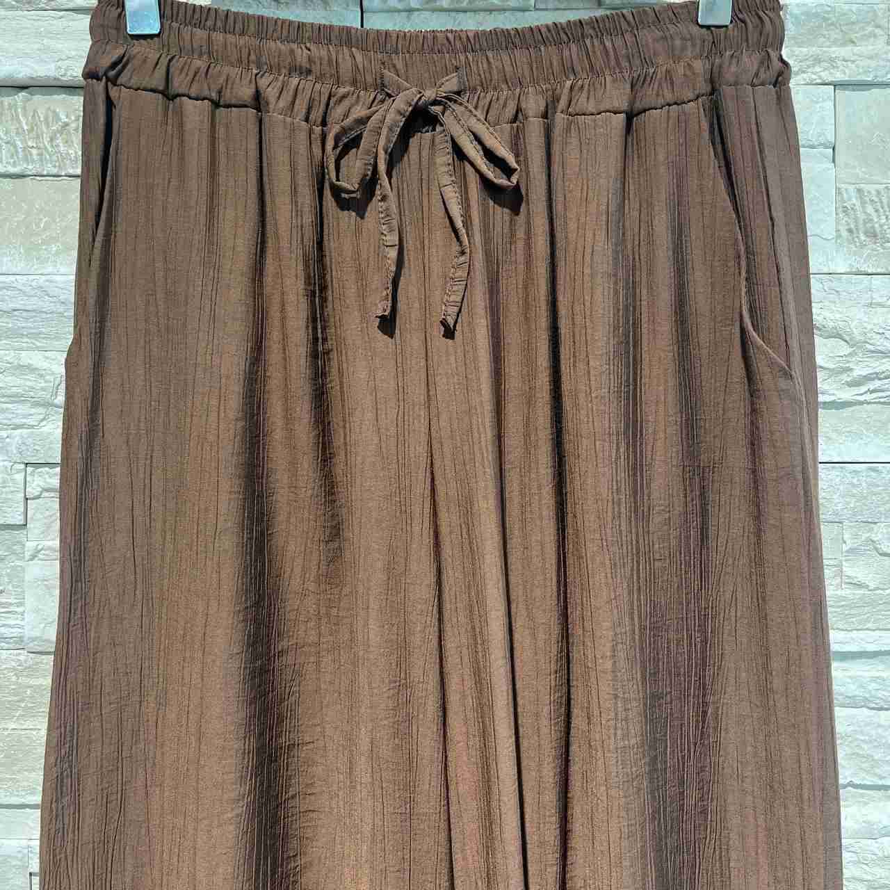 Pantaloni tavari