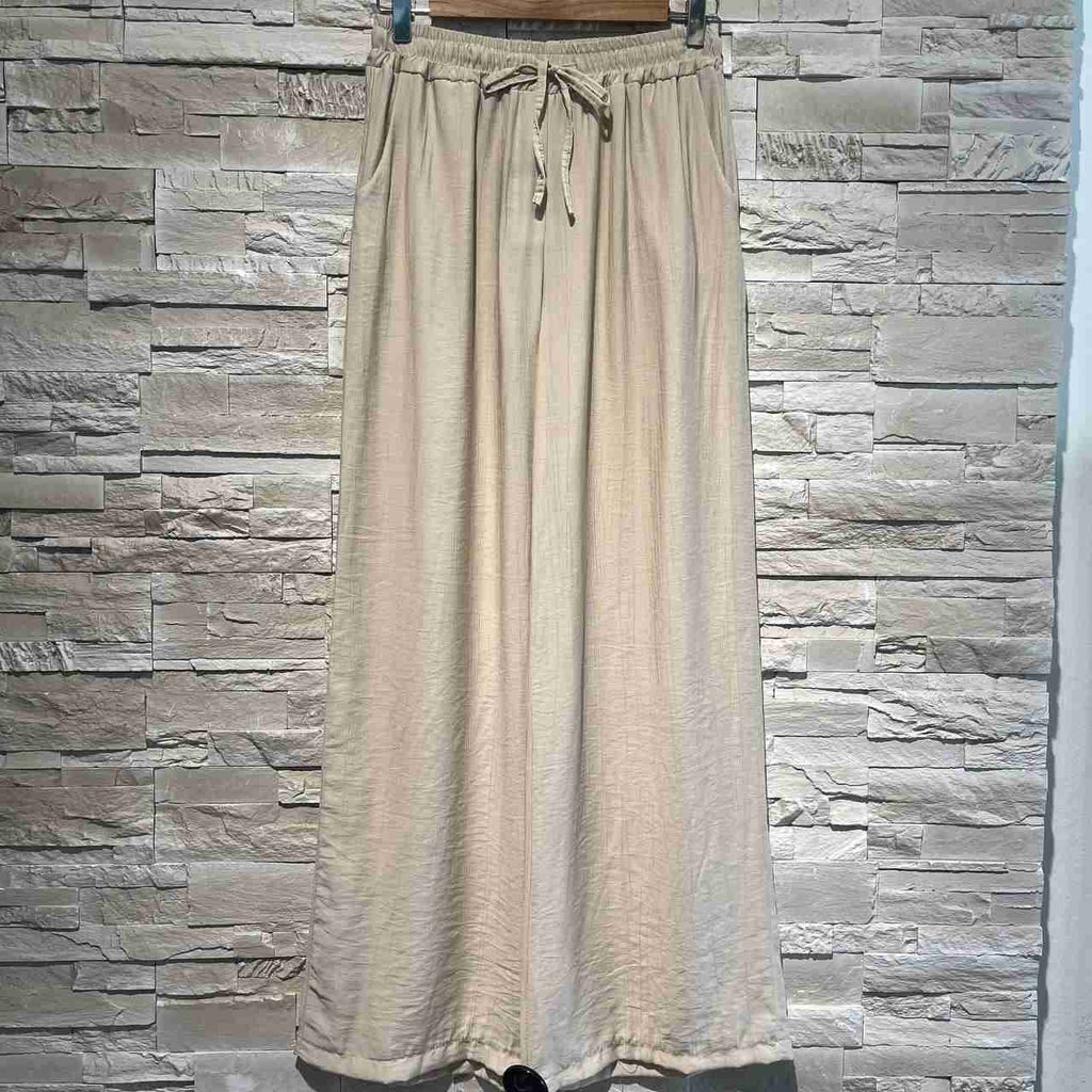 Pantaloni tavari