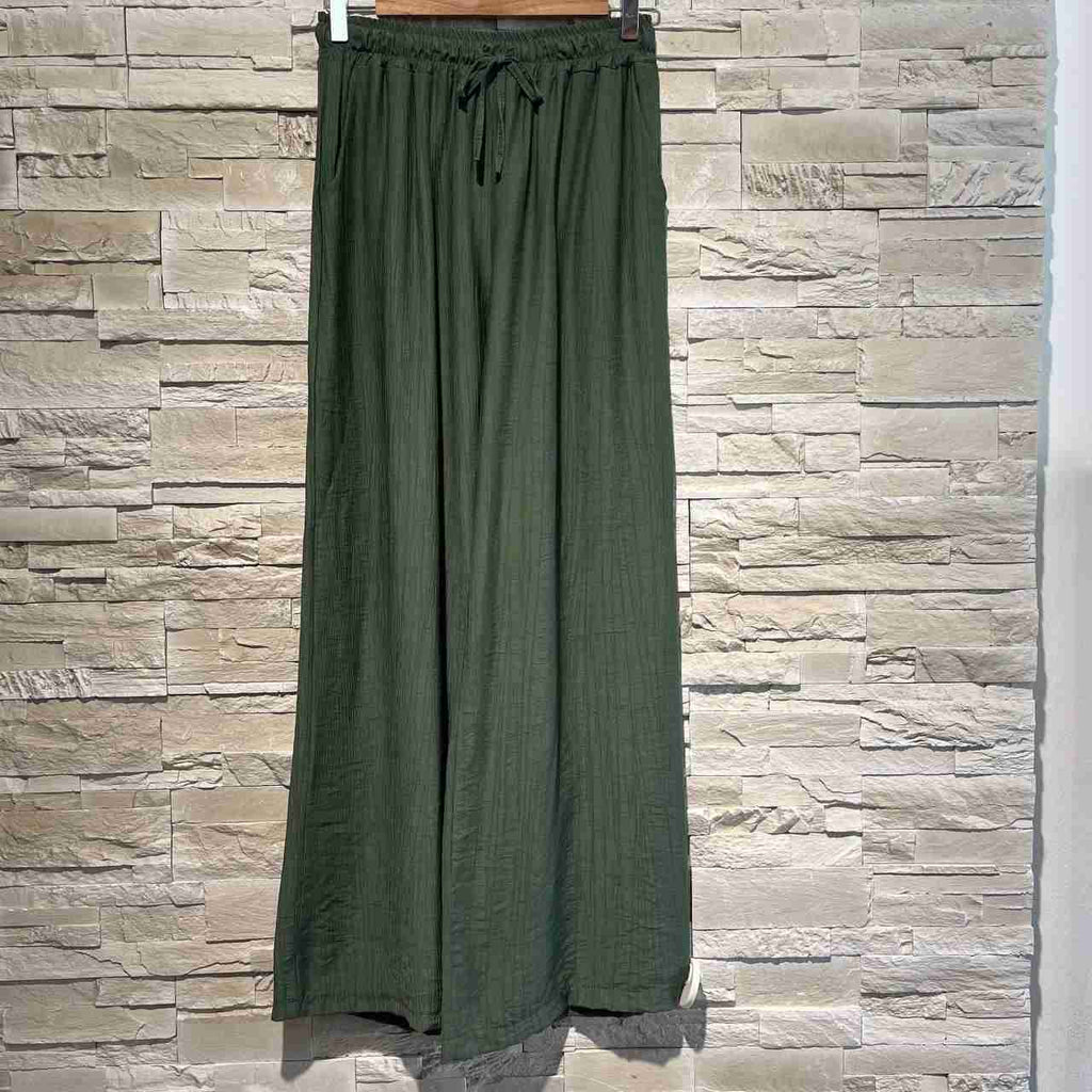 Pantaloni tavari