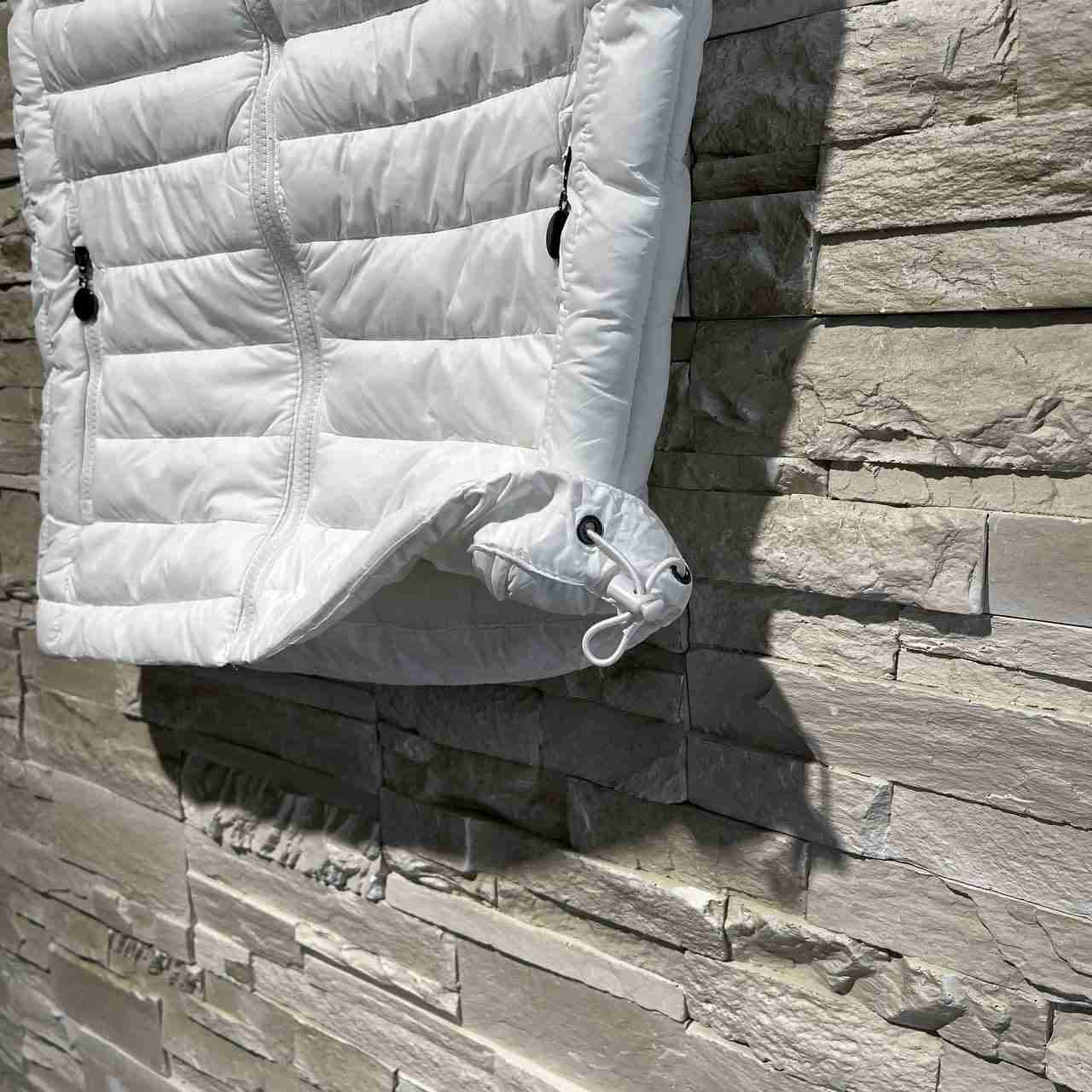 Gilet white