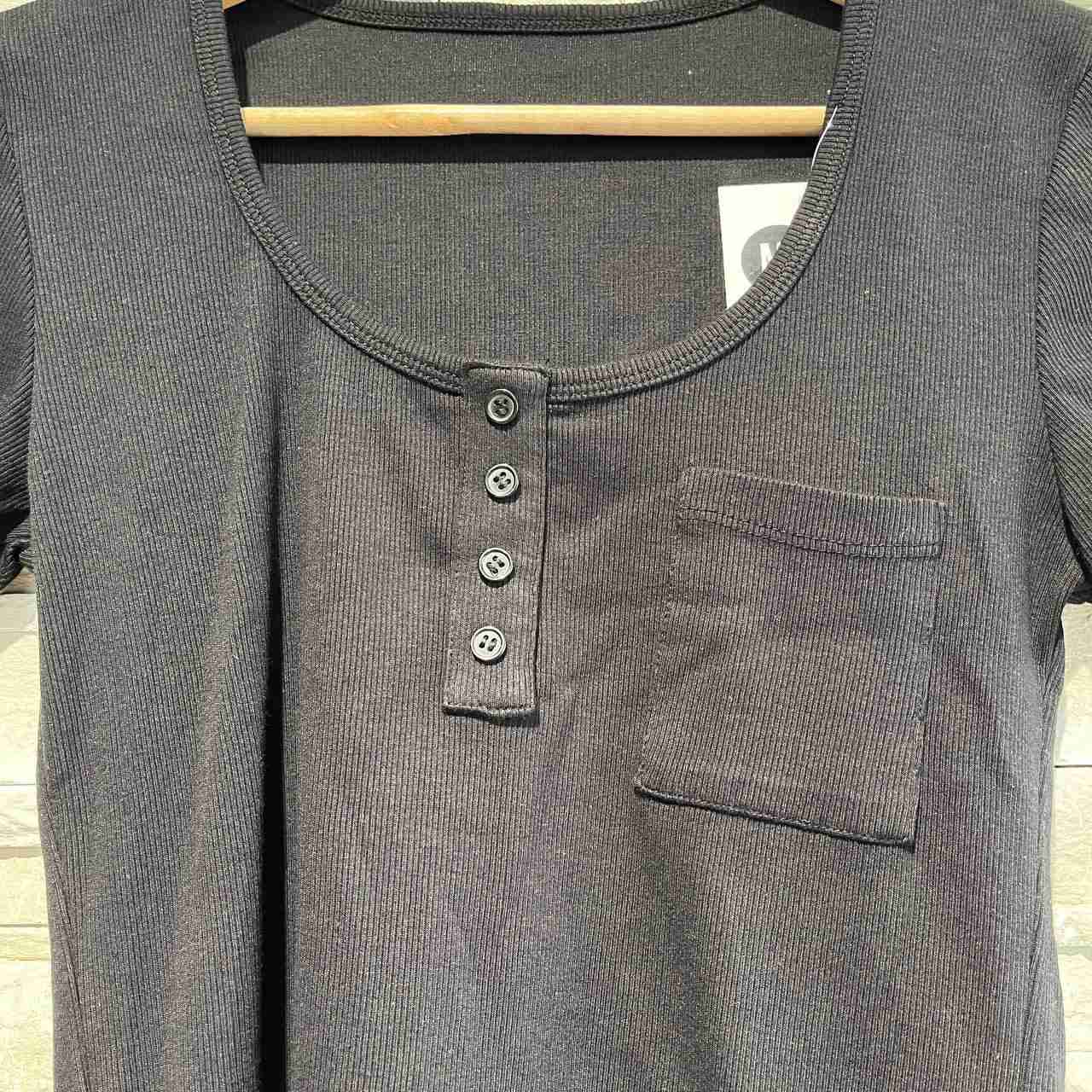 T-shirt bottons