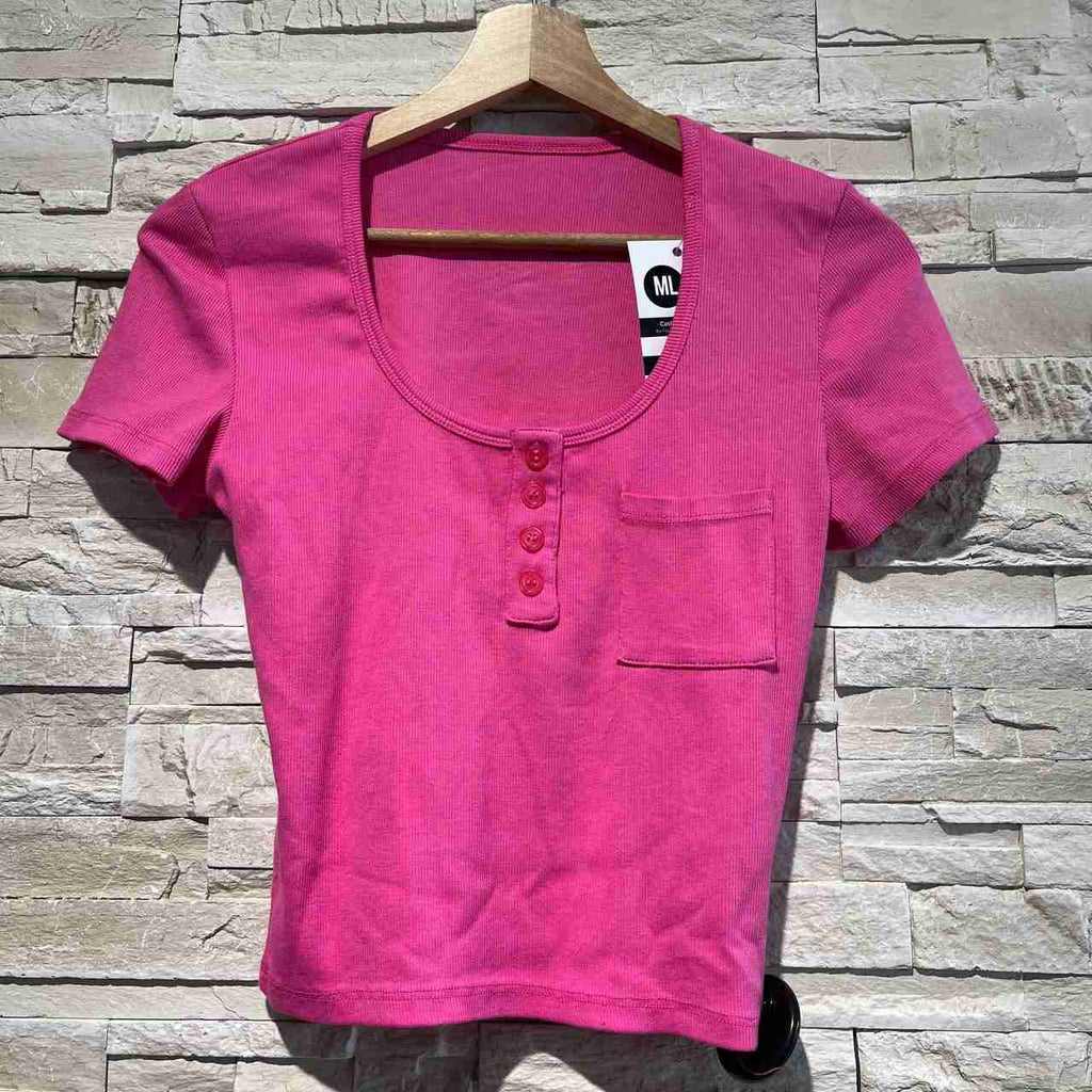T-shirt bottons