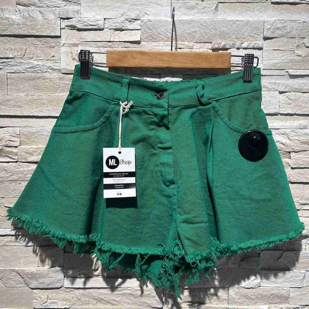 Shorts green