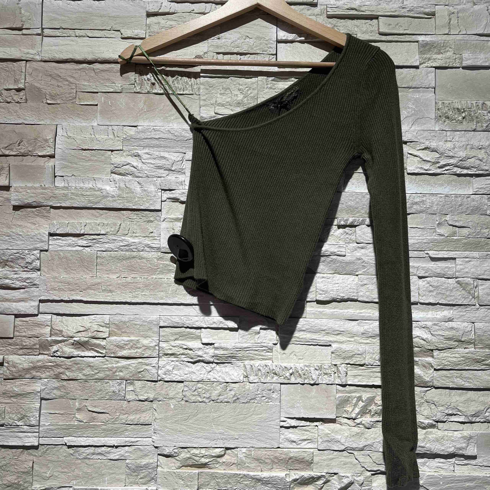 Maglioncino one shoulder