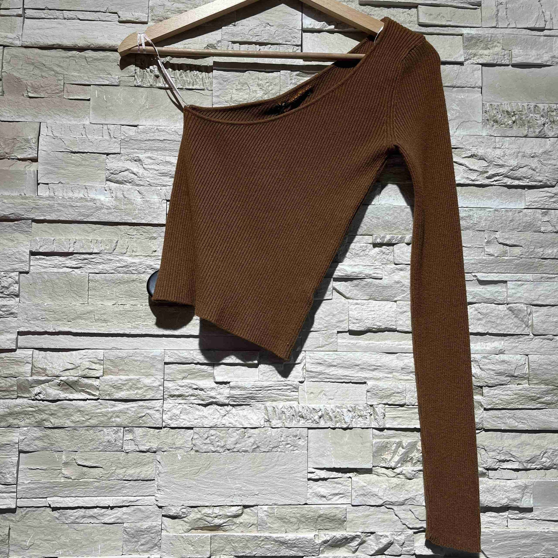 Maglioncino one shoulder