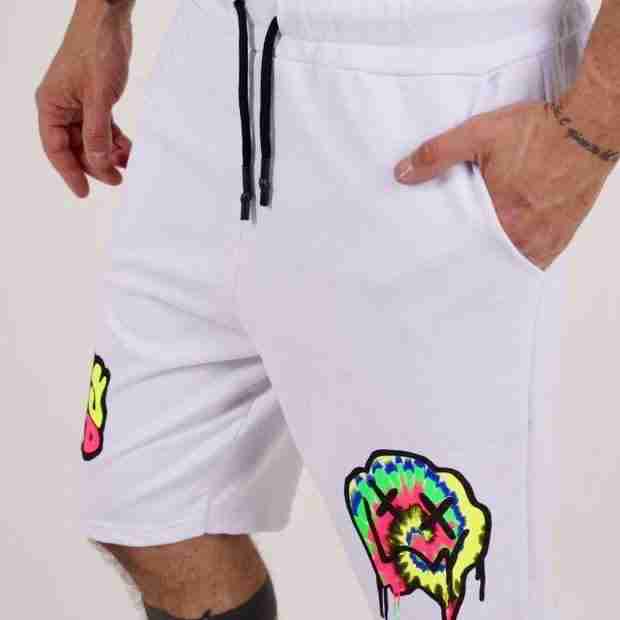 Pantaloncini stay weird