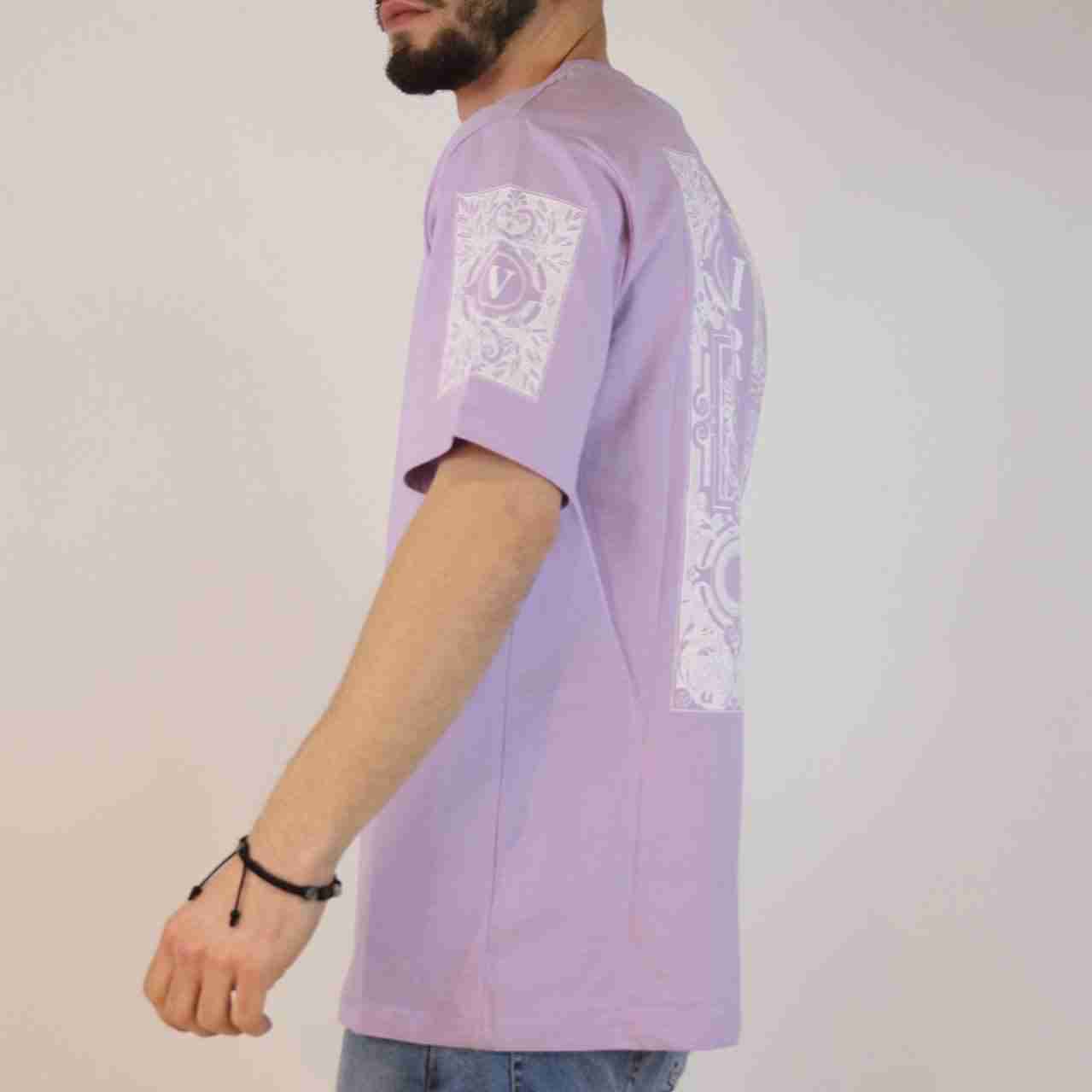 T-shirt virtuous
