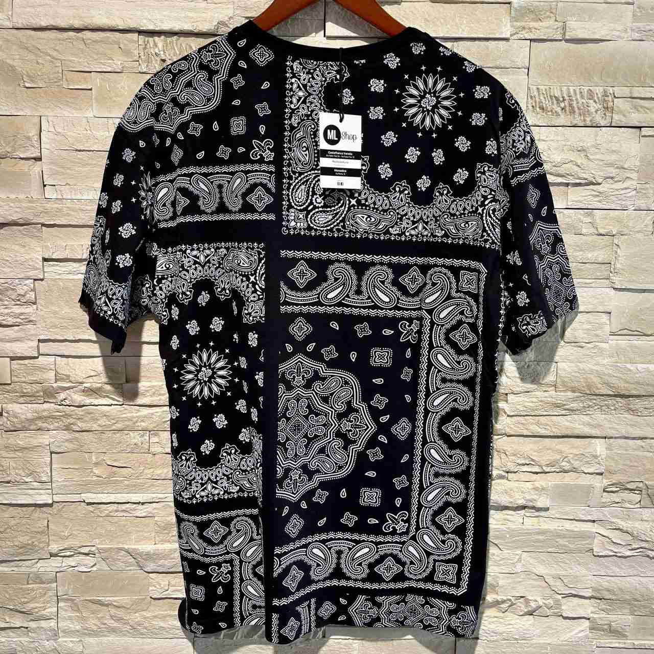 T-shirt bandana