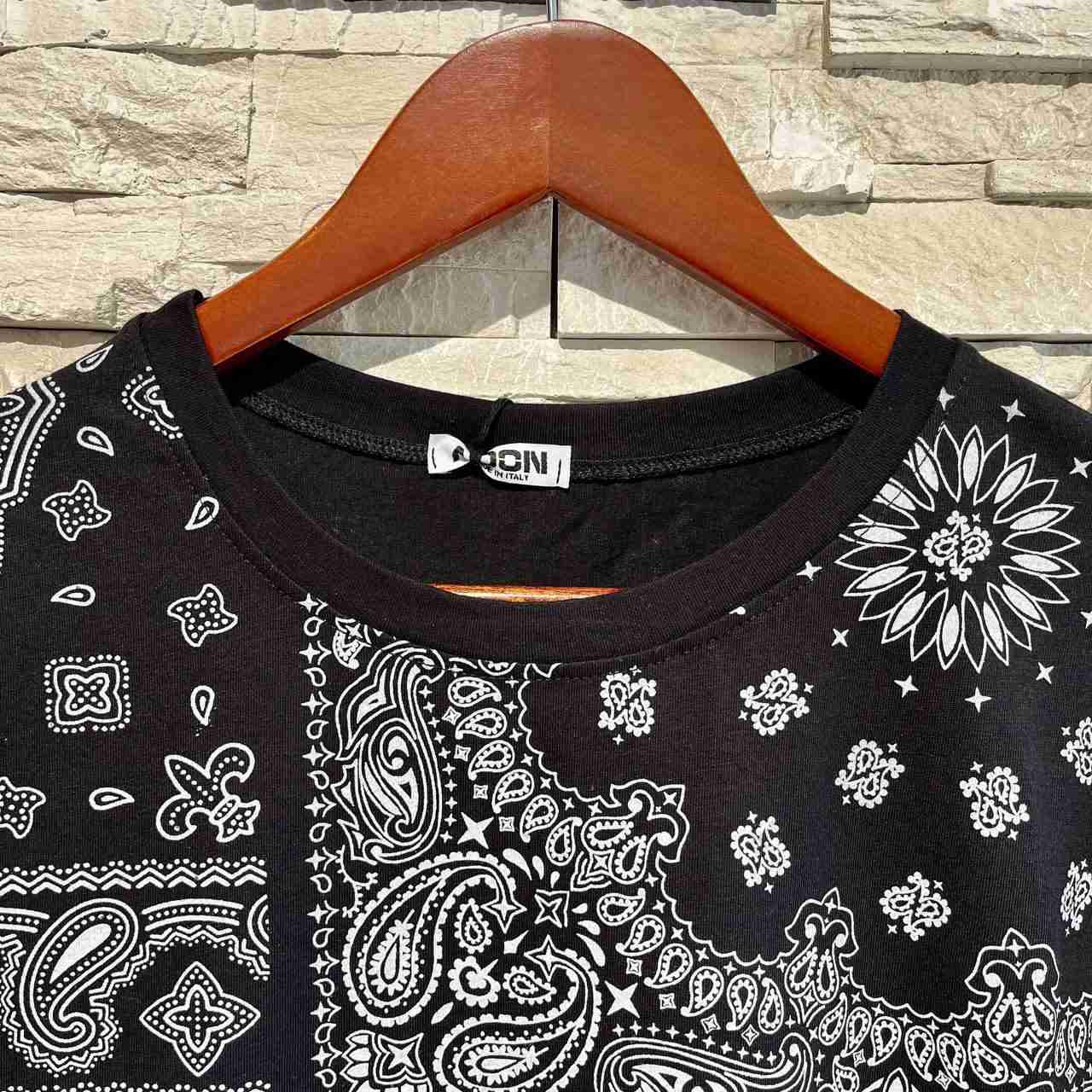 T-shirt bandana