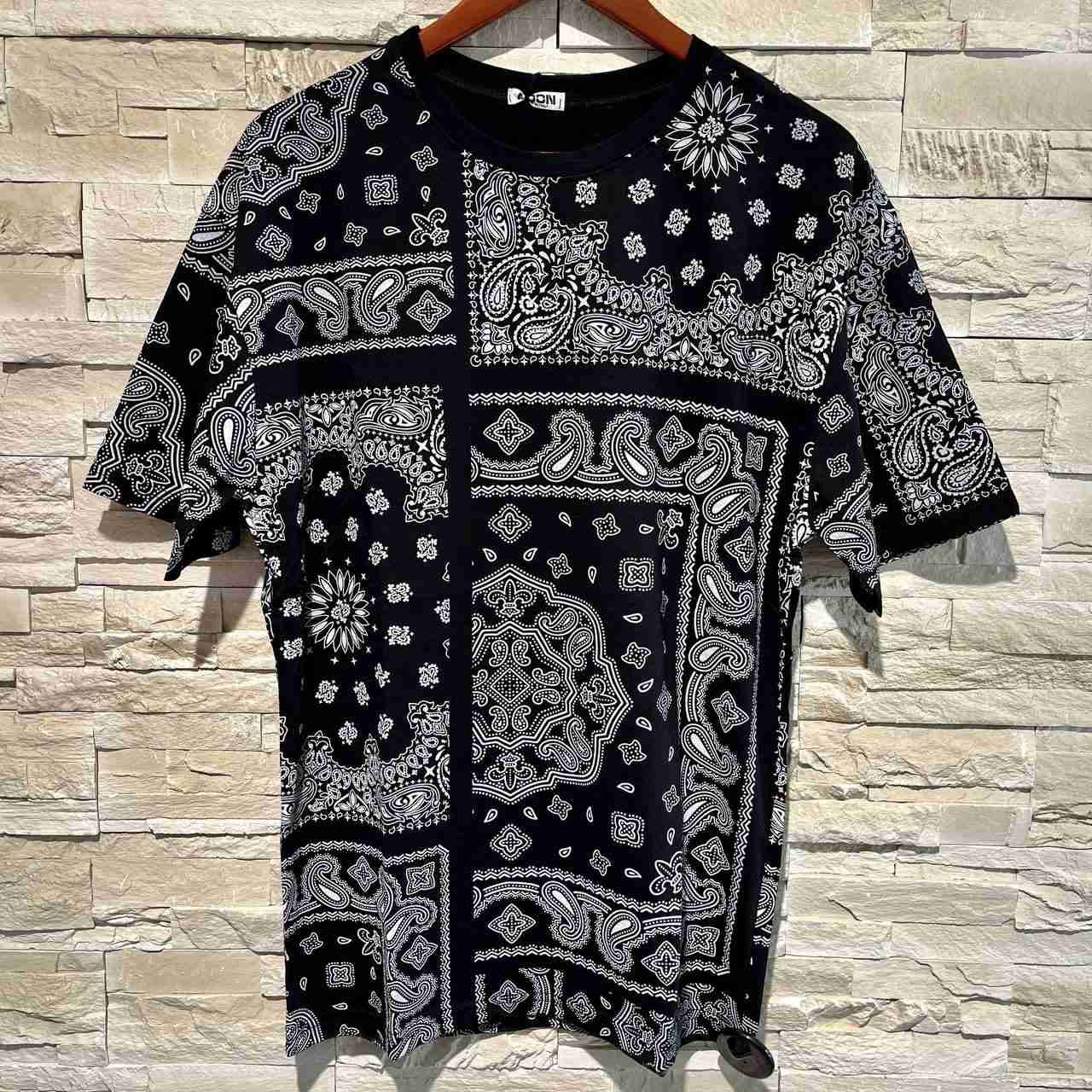 T-shirt bandana