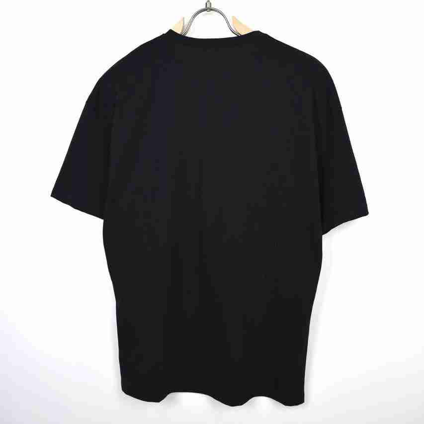 T-shirt essential