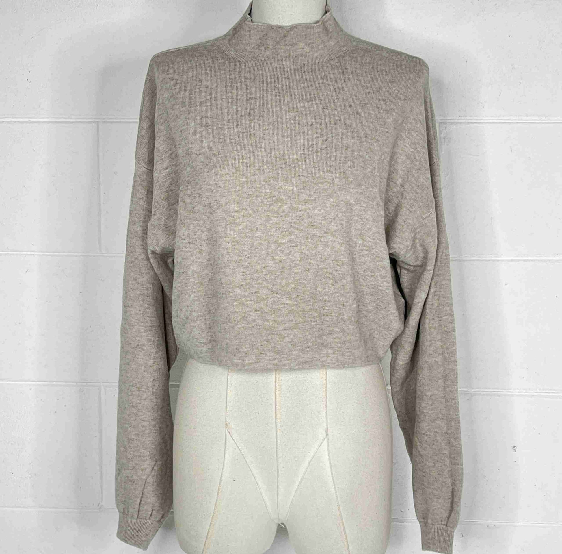 Maglione crop lupetto