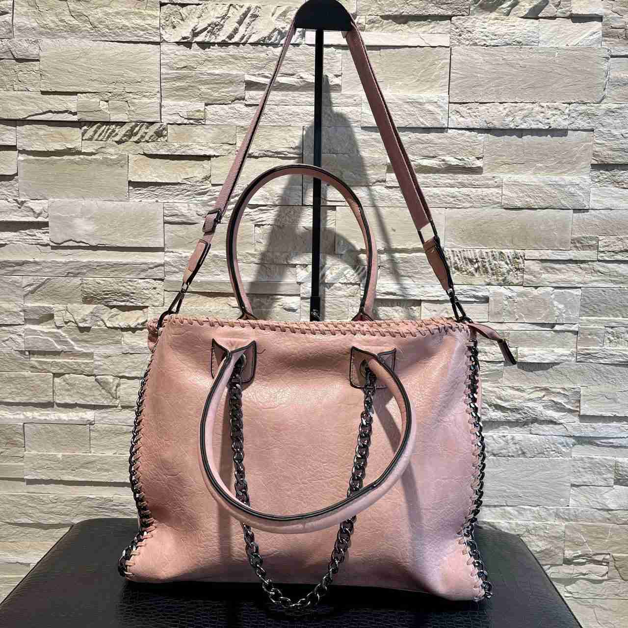 Borsa chain elegance