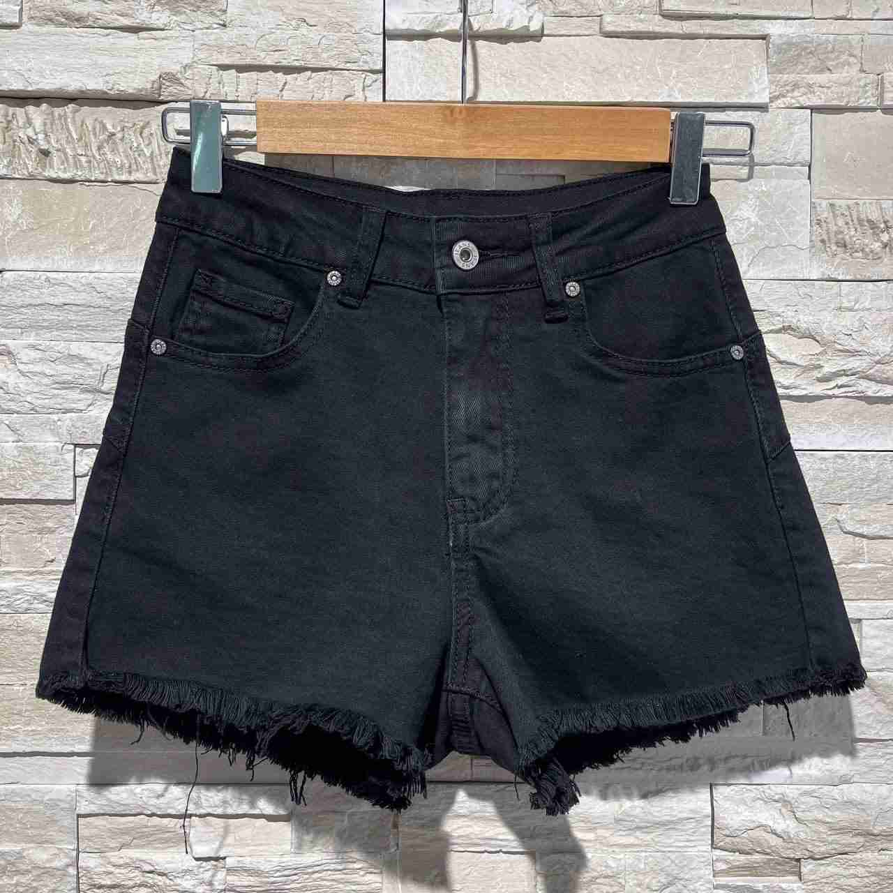 Shorts kaja