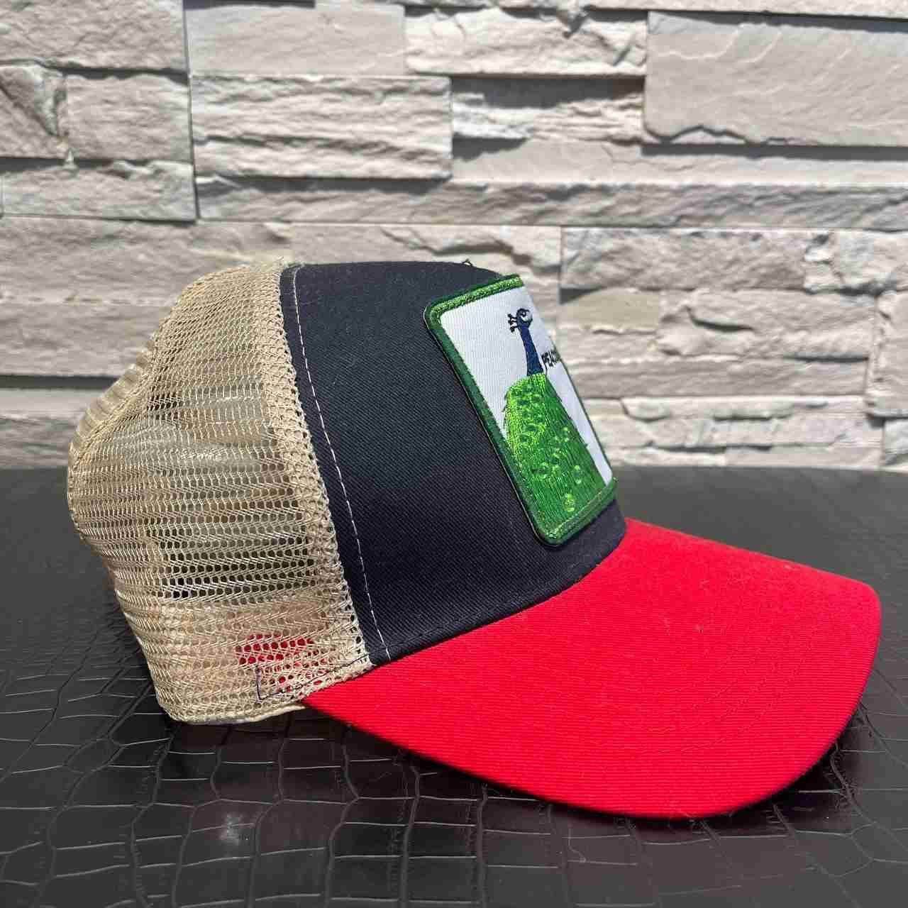 Cappellino peacock