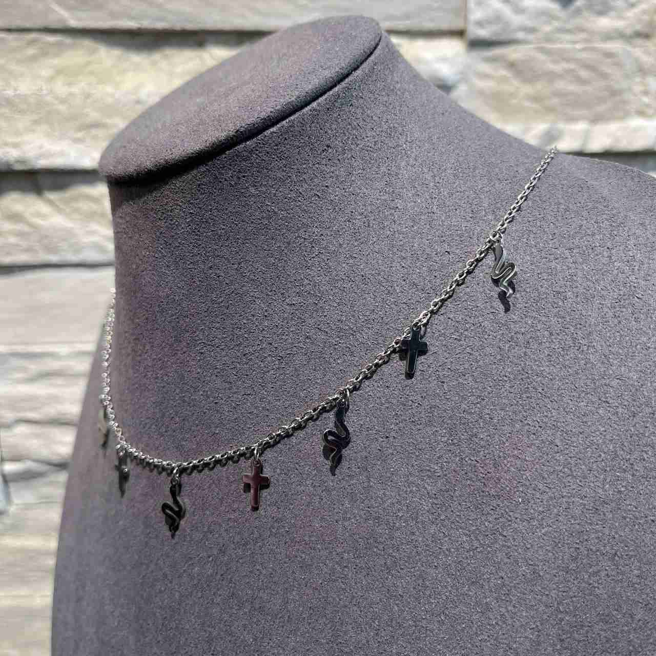 Collana serpent cross